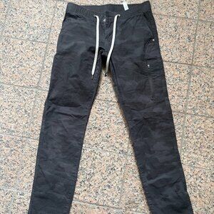 Vuori Mid-Rise Ripstop Camo Pants